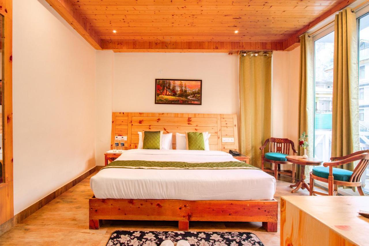 Tripli Hotels Stone House Cottage Manāli Екстериор снимка