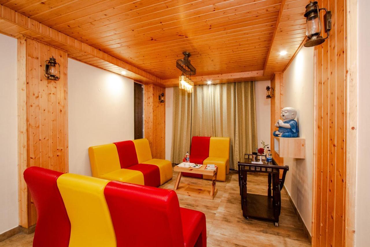 Tripli Hotels Stone House Cottage Manāli Екстериор снимка