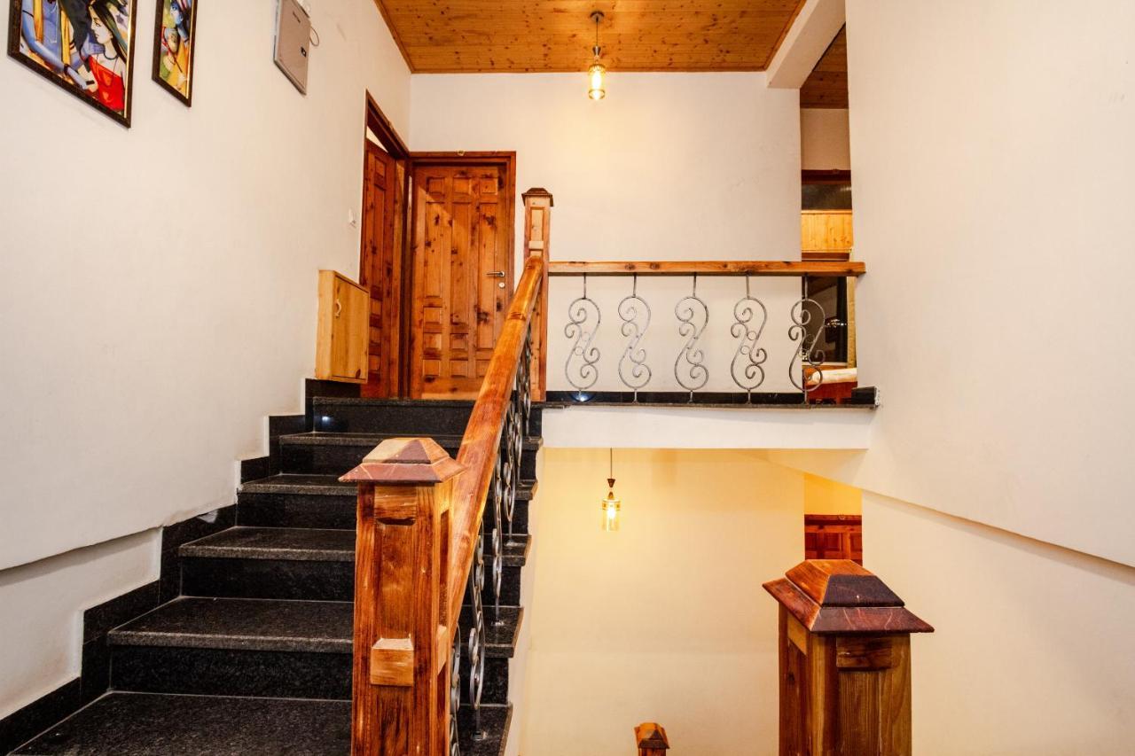 Tripli Hotels Stone House Cottage Manāli Екстериор снимка
