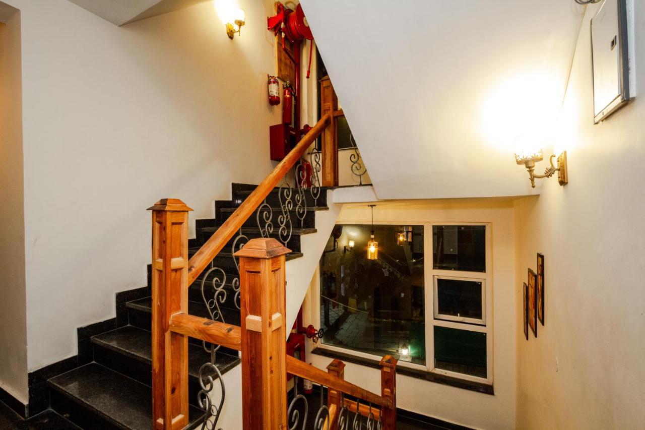 Tripli Hotels Stone House Cottage Manāli Екстериор снимка