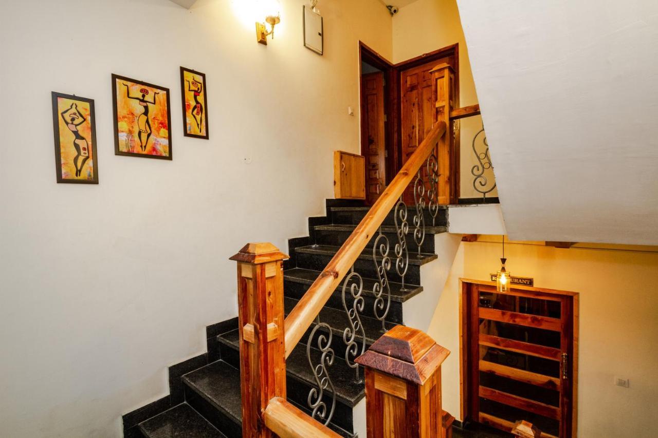 Tripli Hotels Stone House Cottage Manāli Екстериор снимка