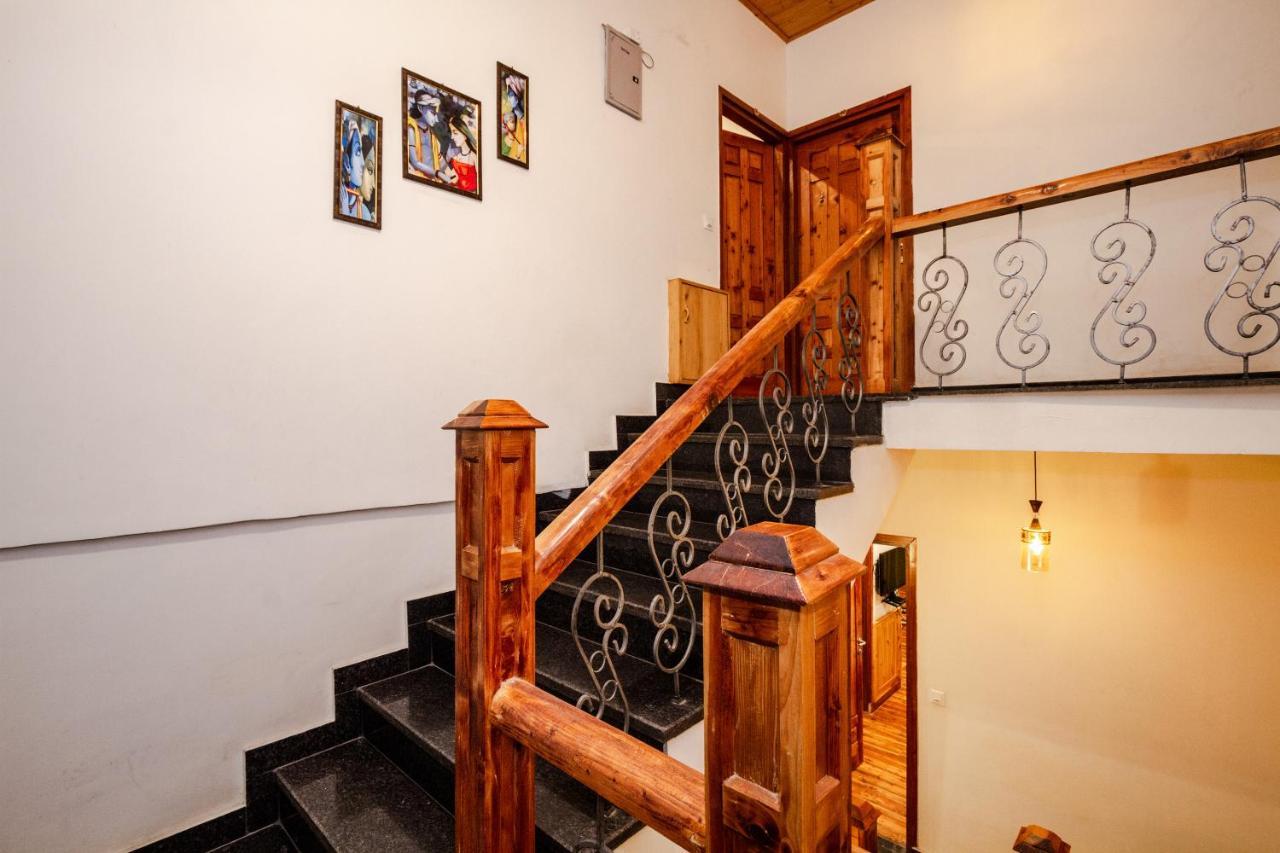 Tripli Hotels Stone House Cottage Manāli Екстериор снимка